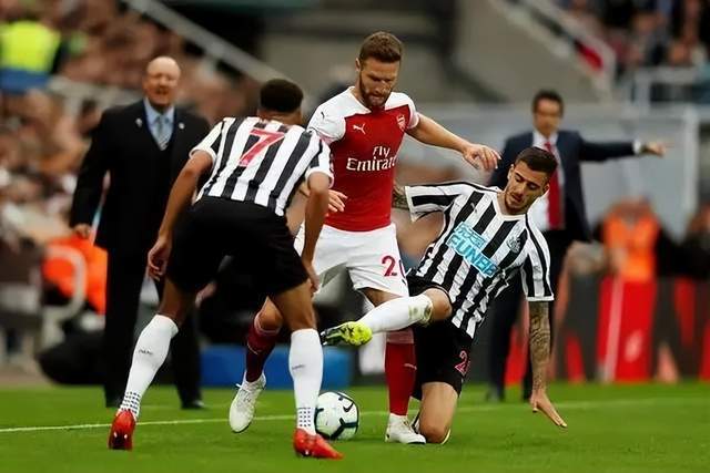 阿不都沙拉木17+13琼斯29分 新疆加时力克浙江